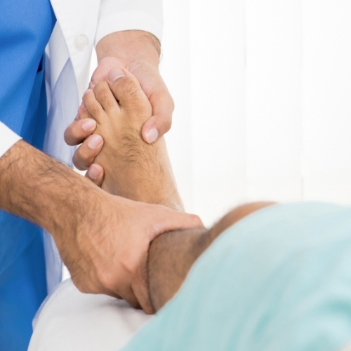 foot-pain-relief-TOP-Physical-Therapy-Sterling-Heights-Southfield-MI